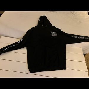 Men’s Salty Crew hoodie